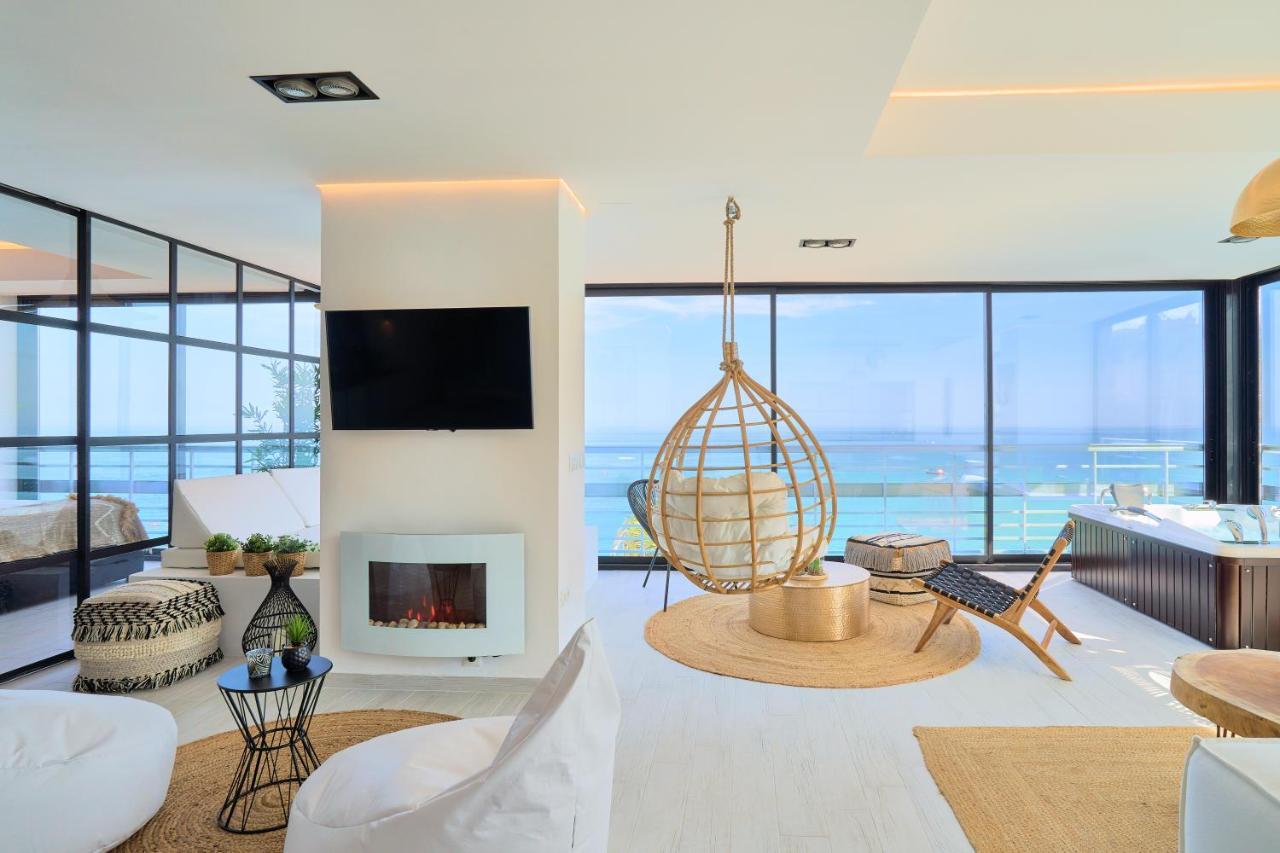 Savanna Beach. Amazing Apartment With Jacuzzi Torremolinos Eksteriør bilde