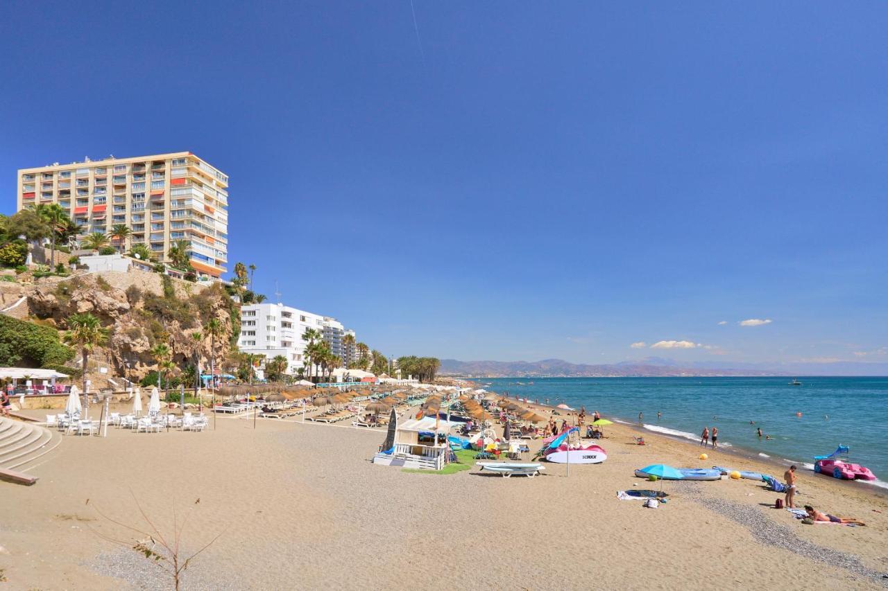 Savanna Beach. Amazing Apartment With Jacuzzi Torremolinos Eksteriør bilde